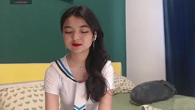 Snapshot of Shy_Kira chatting on 15, 6, 2026 Shy Kira online show from 15, 6, 2026