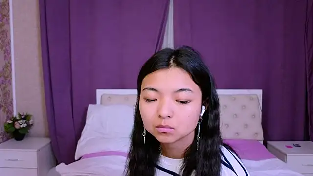 Shy Kira online show from 21, 2, 2025