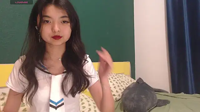 Snapshot of Shy_Kira chatting on 17, 6, 2026 Shy Kira online show from 17, 6, 2026