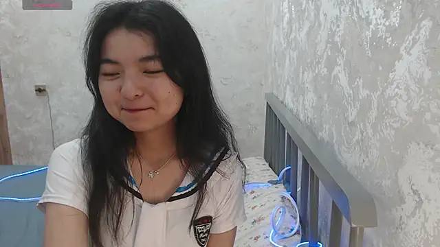 Snapshot of Shy_Kira chatting on 1, 7, 2026 Shy Kira online show from 1, 7, 2026