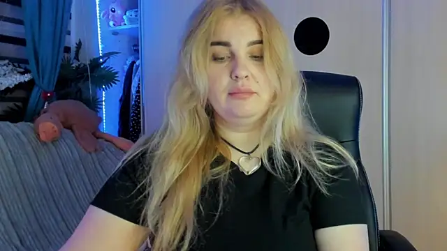 CoraSwon online show from 12, 2, 2026