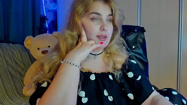 CoraSwon online show from 28, 3, 2026