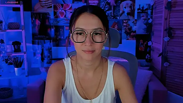 LanaBaker online show from 18, 3, 2025