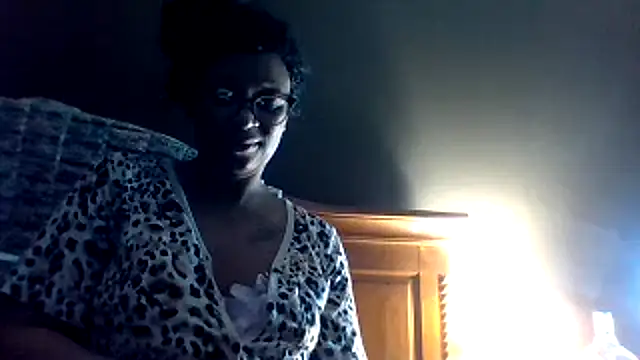 KLoveeee online show from 12, 1, 2025