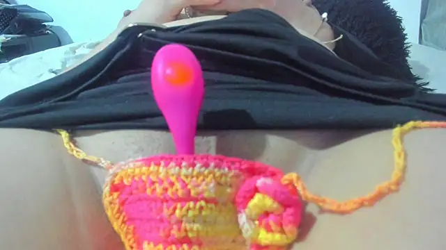 Snapshot of KarelySexy chatting on 18, 7, 2026 KarelySexy online show from 18, 7, 2026