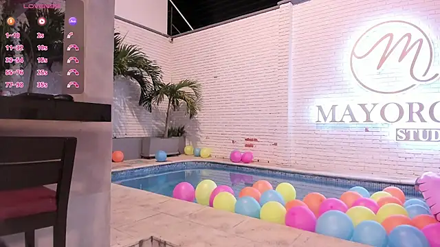 Snapshot of Maxim-Walker chatting on 31, 10, 2025 Maxim-Walker online show from 31, 10, 2025