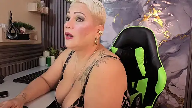 GianellaCox  online show from 1, 8, 2026
