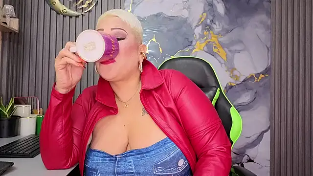 GianellaCox  online show from 28, 3, 2026