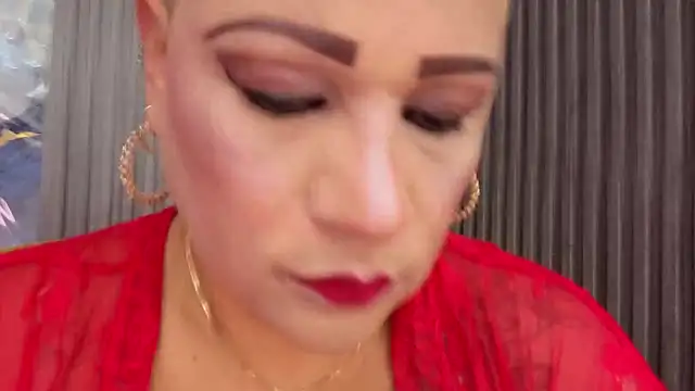 Snapshot of GianellaCox_ chatting on 6, 5, 2026 GianellaCox online show from 6, 5, 2026