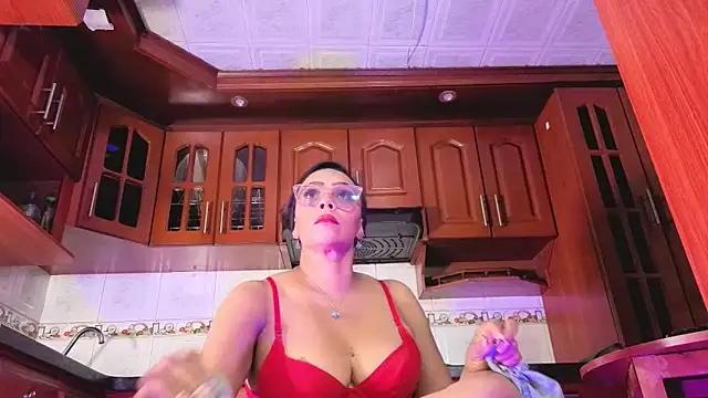 AmberNix online show from 21, 4, 2026