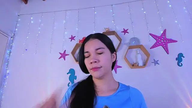 Emiily Parkerr online show from 3, 12, 2025