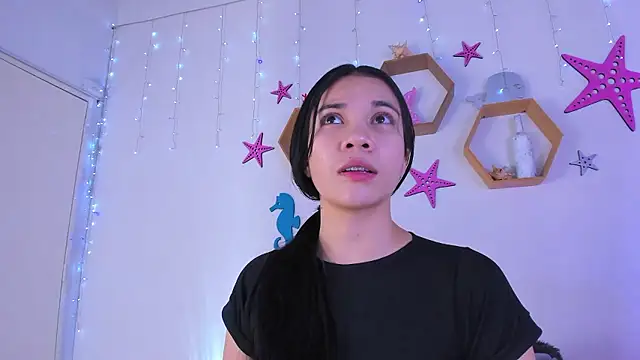 Emiily Parkerr online show from 5, 11, 2025