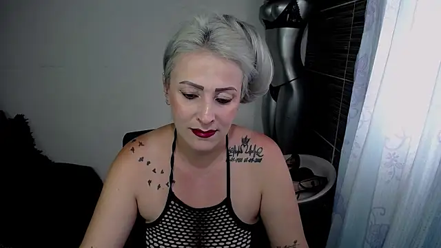 Emma Rizzoo online show from 30, 4, 2026