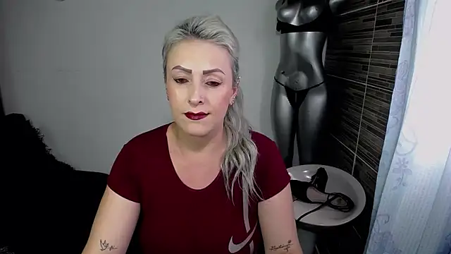 Emma Rizzoo online show from 23, 5, 2026