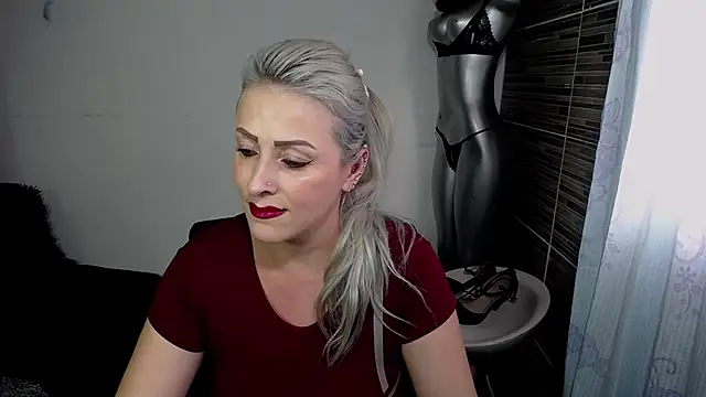 Emma Rizzoo online show from 20, 5, 2026