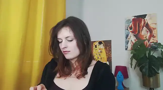 juicyNadine online show from 26, 2, 2025