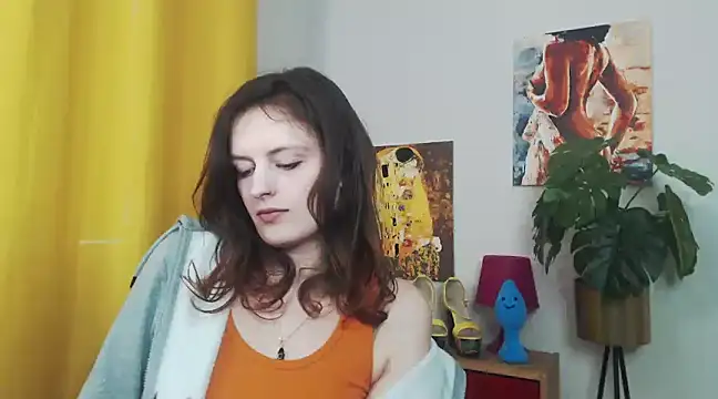 juicyNadine online show from 6, 3, 2025