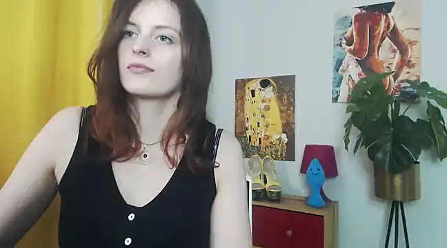 juicyNadine online show from 25, 2, 2025