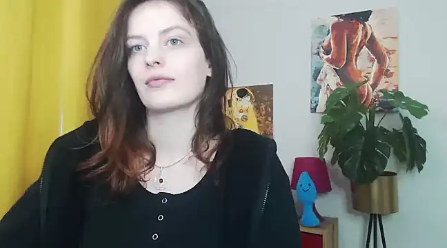 juicyNadine online show from 14, 3, 2025