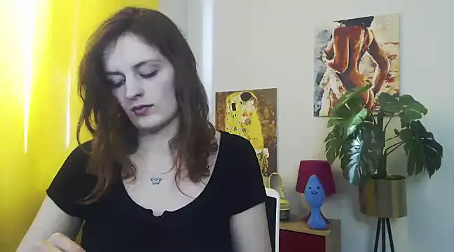 juicyNadine online show from 10, 3, 2025