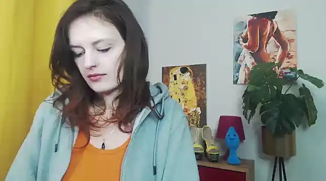 juicyNadine online show from 6, 3, 2025