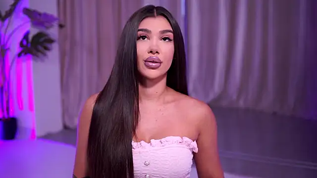 NatyDesiree online show from 9, 3, 2026