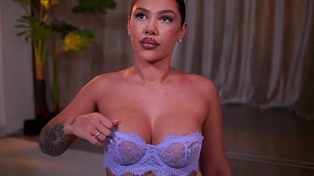 Snapshot of NatyDesiree chatting on 28, 5, 2026 NatyDesiree online show from 28, 5, 2026