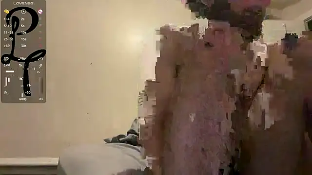 Snapshot of pantslesstraveler_plt chatting on 3, 11, 2025 pantslesstraveler plt online show from 3, 11, 2025