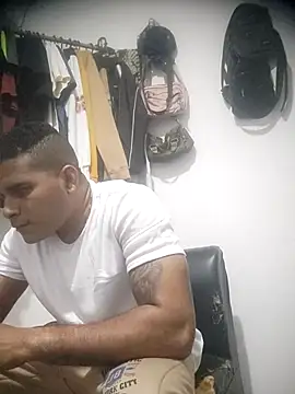 SaucyAffair0 online show from 11, 3, 2026