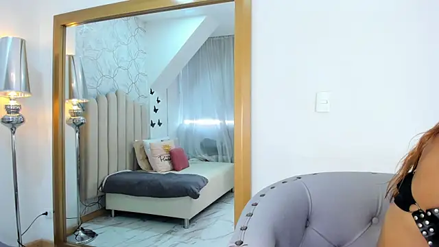 Snapshot of SofiaRios04 chatting on 28, 10, 2025 SofiaRios04 online show from 28, 10, 2025