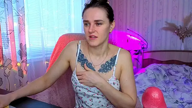 Bella  Swoon online show from 7, 2, 2026