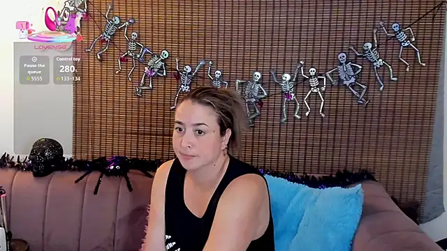 ariana cross online show from 17, 10, 2025