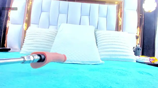 RileySweett online show from 1, 11, 2025