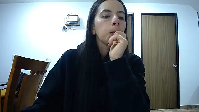 Snapshot of Mariam_Gomezxxx chatting on 5, 5, 2026 Mariam Gomezxxx online show from 5, 5, 2026