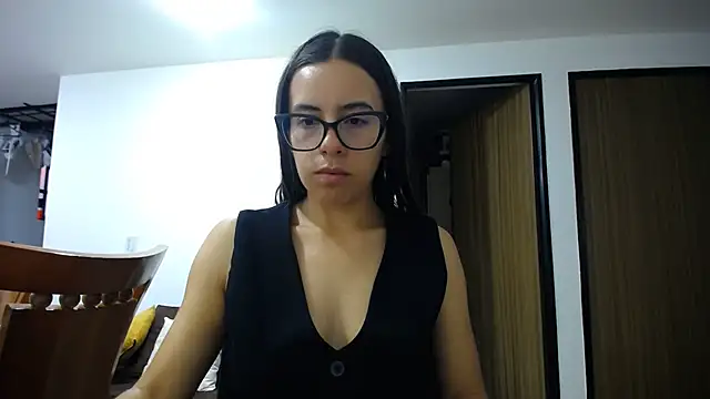 Snapshot of Mariam_Gomezxxx chatting on 4, 5, 2026 Mariam Gomezxxx online show from 4, 5, 2026