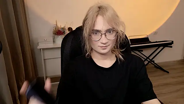 Snapshot of CuteYukiKun chatting on 5, 5, 2026 CuteYukiKun online show from 5, 5, 2026