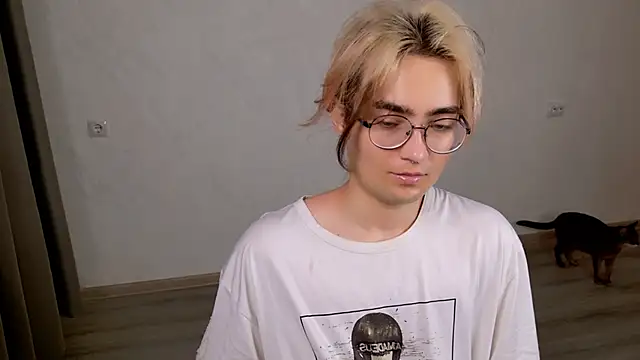 CuteYukiKun online show from 25, 10, 2025