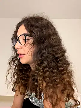 uniquerossie online show from 8, 1, 2026