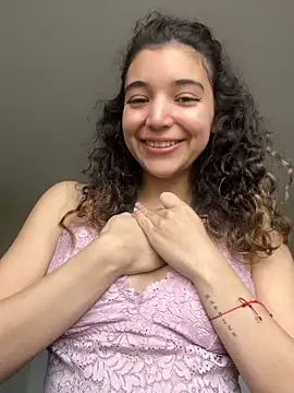 Snapshot of uniquerossie chatting on 21, 11, 2025 uniquerossie online show from 21, 11, 2025