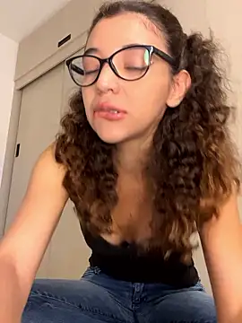 uniquerossie online show from 14, 1, 2026