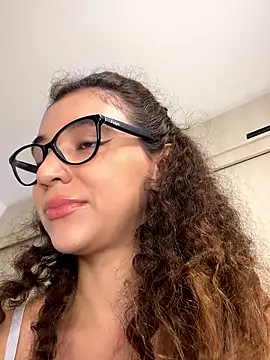 uniquerossie online show from 15, 1, 2026