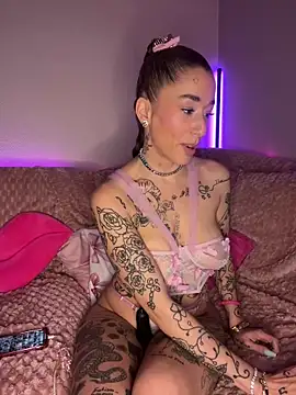 Chachou000 online show from 19, 2, 2025