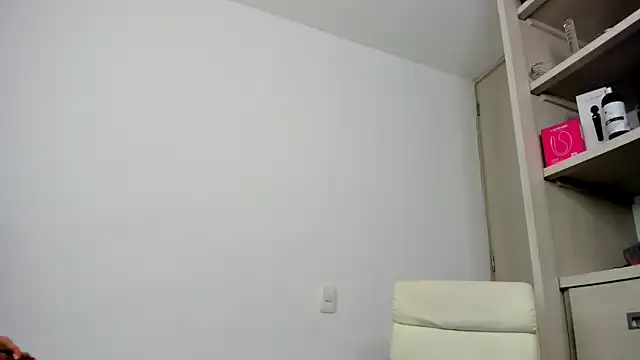 shantallhotxx online show from 3, 6, 2026