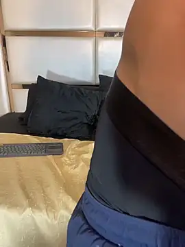 ALAN SANTHOS online show from 10, 4, 2026