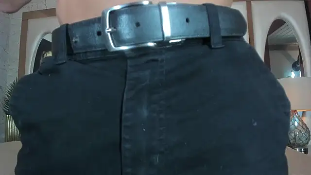 ALAN SANTHOS online show from 4, 12, 2025