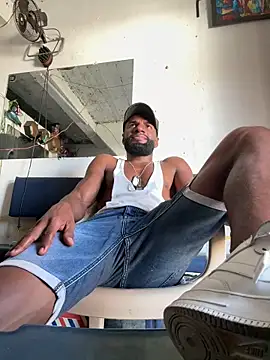 BL4CKBUNY online show from 12, 2, 2025