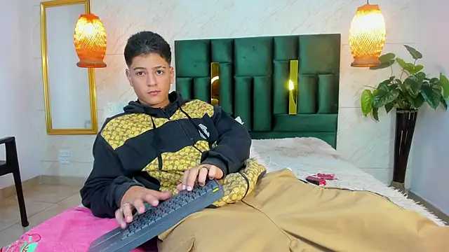 Levy Steve online show from 25, 10, 2025