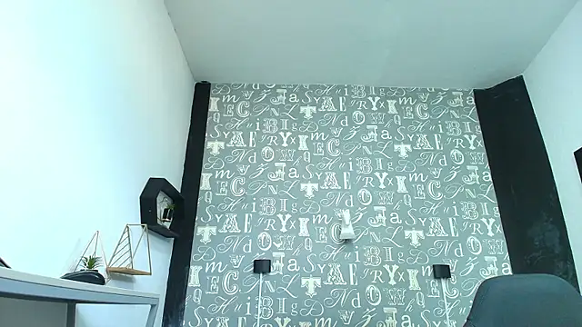 Lindsey8 online show from 11, 11, 2025