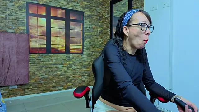 Snapshot of daniela_xue chatting on 11, 11, 2025 daniela xue online show from 11, 11, 2025