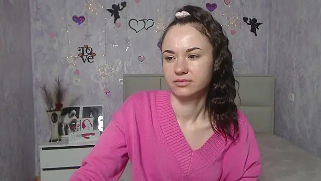 Snapshot of KaraCriegs chatting on 3, 3, 2025 KaraCriegs online show from 3, 3, 2025